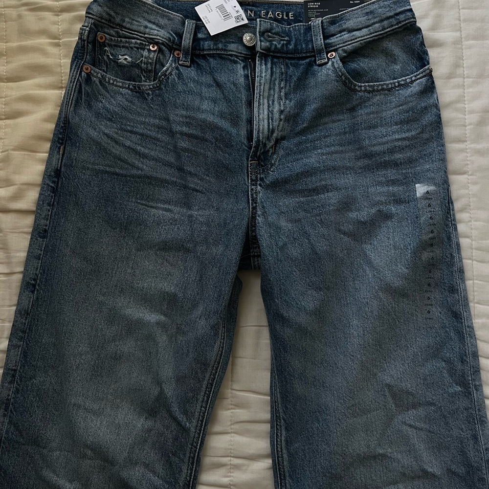 American Eagle Women’s Lowrise Strigid Jeans